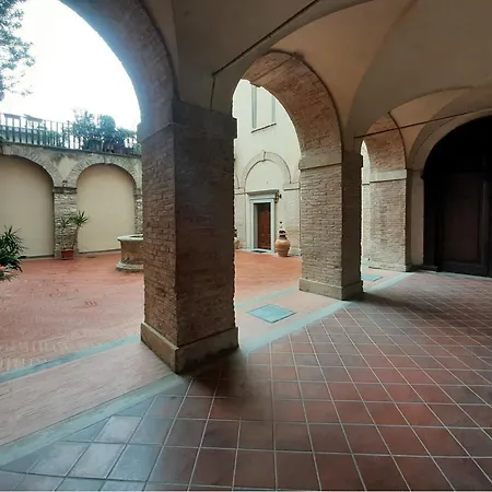 Il Pozzo Delle Camelie Губбио