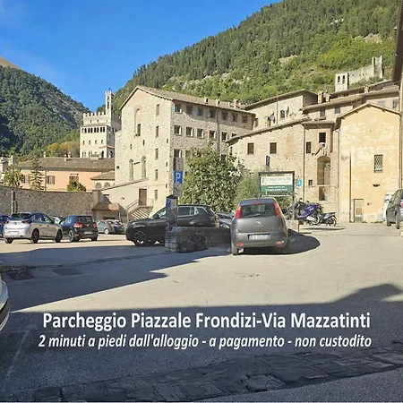 Il Pozzo Delle Camelie Gubbio